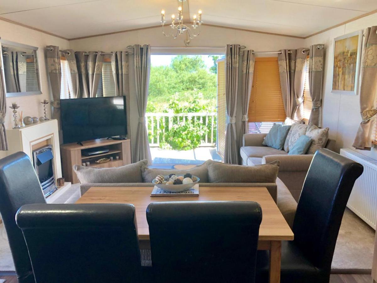 Blackpool Caravans Marton Mere Exterior photo