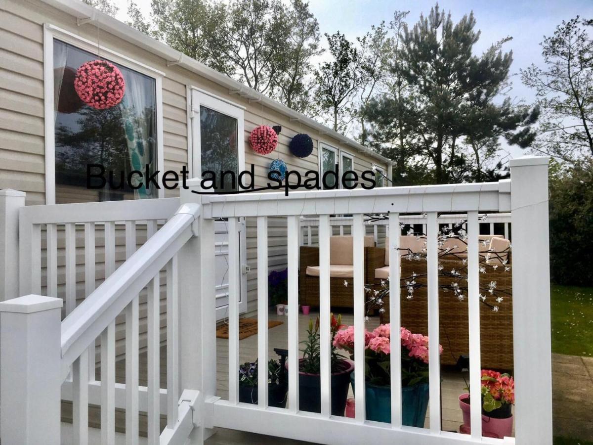 Blackpool Caravans Marton Mere Exterior photo