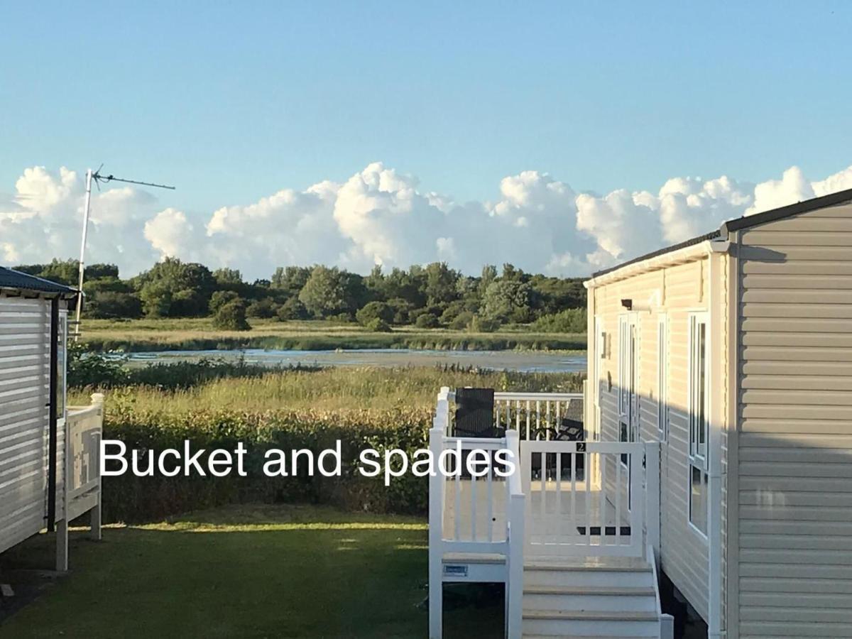 Blackpool Caravans Marton Mere Exterior photo